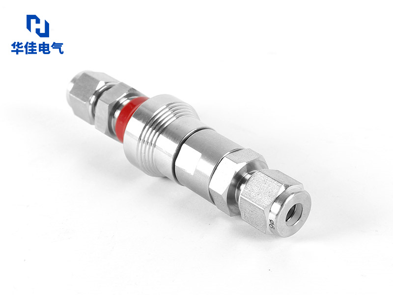 双卡套快速接头